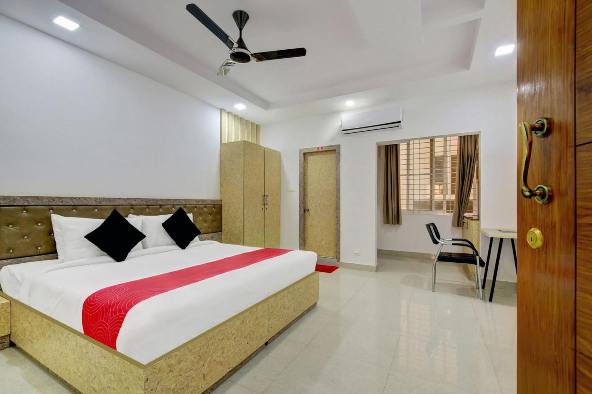 Отель Super Grand Collection O Near Sarjapur Road Near 7D Voyage Бангалор Экстерьер фото