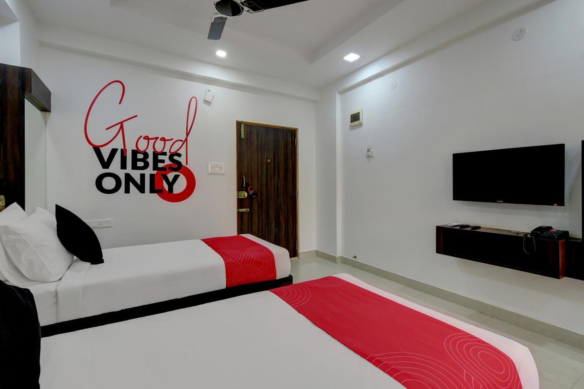 Отель Super Grand Collection O Near Sarjapur Road Near 7D Voyage Бангалор Экстерьер фото