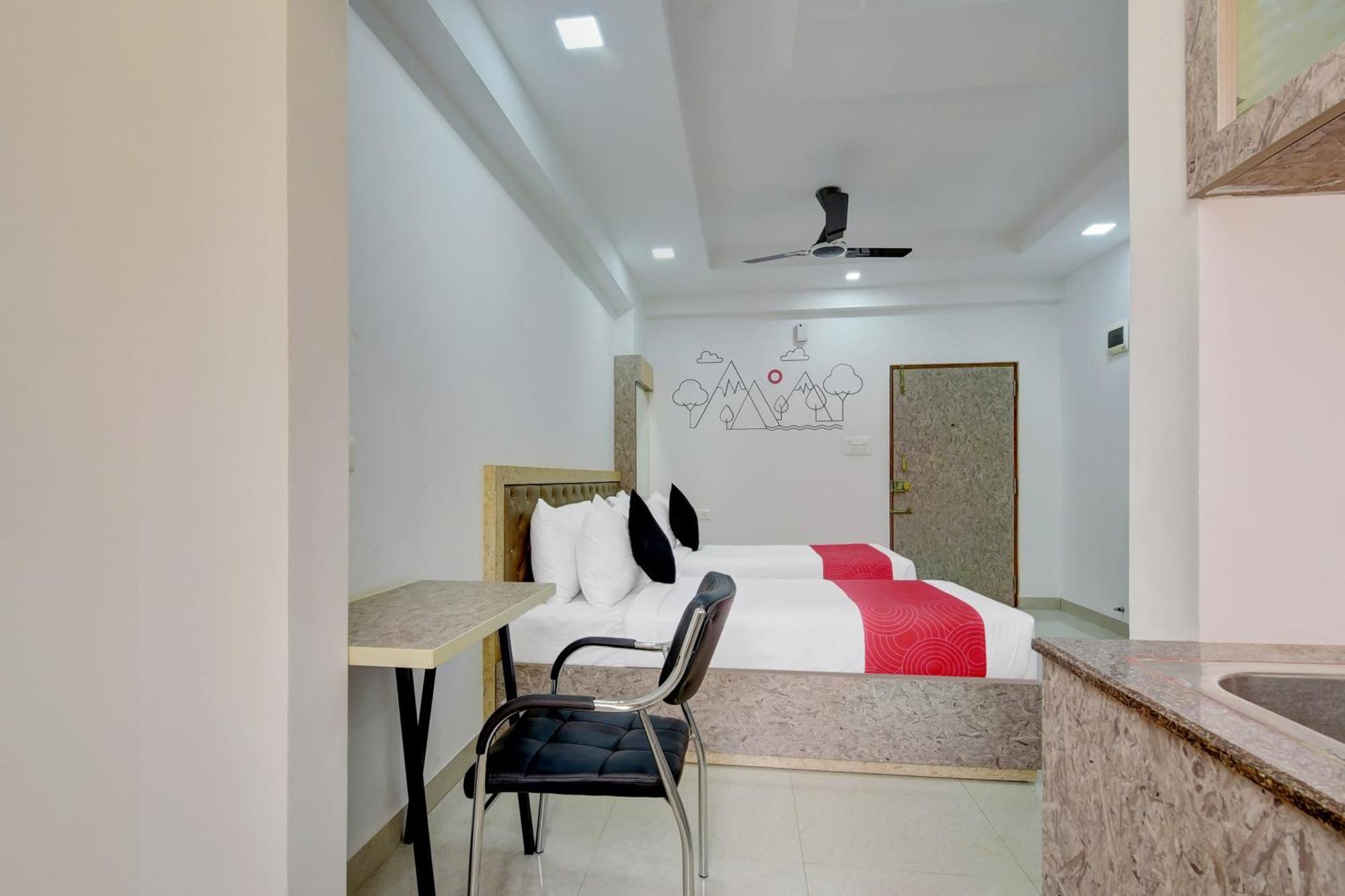 Отель Super Grand Collection O Near Sarjapur Road Near 7D Voyage Бангалор Экстерьер фото