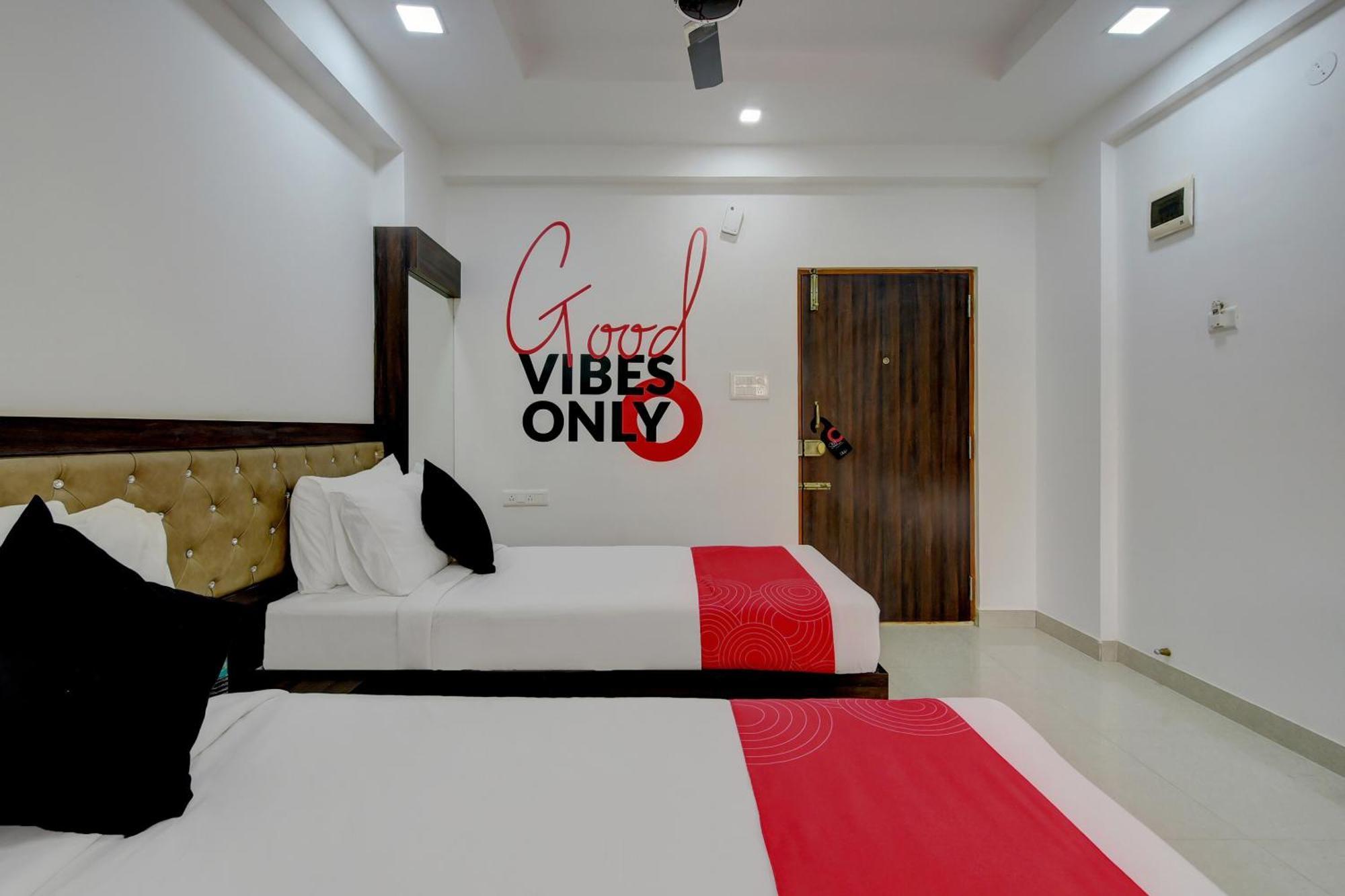 Отель Super Grand Collection O Near Sarjapur Road Near 7D Voyage Бангалор Экстерьер фото