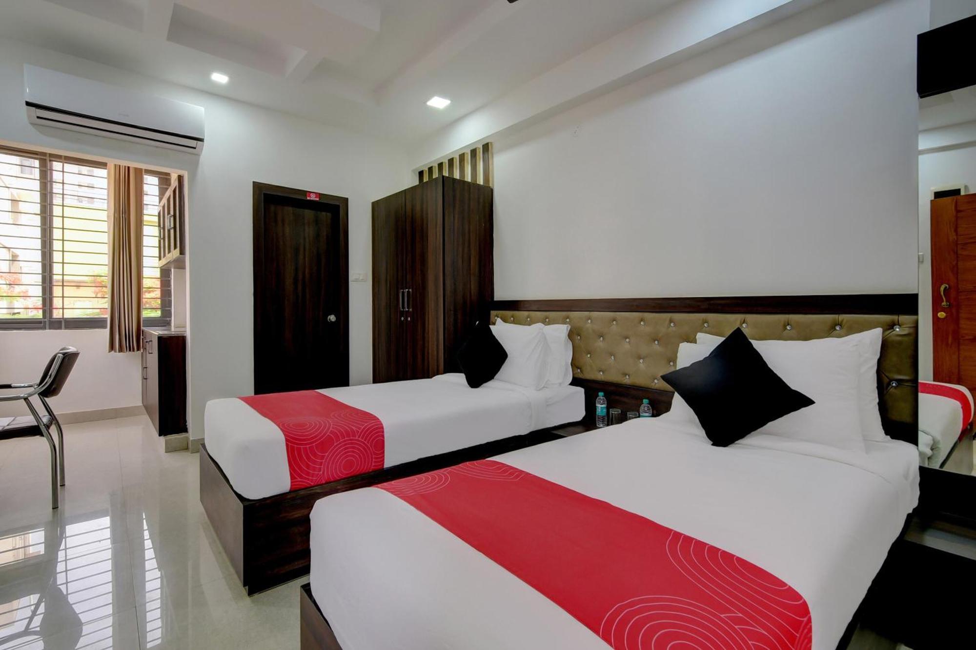Отель Super Grand Collection O Near Sarjapur Road Near 7D Voyage Бангалор Экстерьер фото